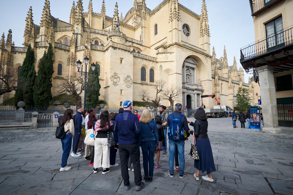 Madrid: Segovia and Toledo Tour, Alcazar, and Cathedral - Where You Meet, What Bus to Look For, and How to Avoid Losing Time in Madrid