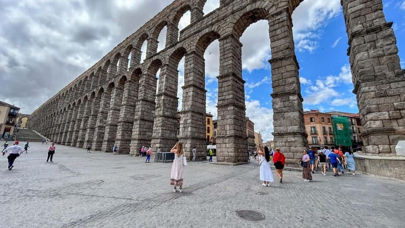 Madrid: Segovia & Ávila Full Day with Alcázar & Wall Tickets - Walking Ávila’s medieval walls: the best “feel it” moment of the day