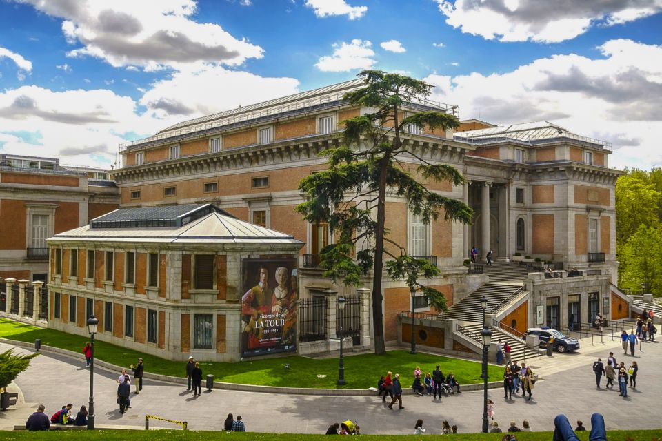 Madrid: Small Group of Prado Museum Tour & Optional Tapas - Small rules and comfort tips that prevent trouble
