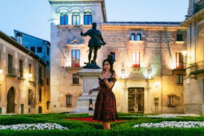 Madrid: Spanish Inquisition and Legends Evening Walking Tour - Meeting at Plaza de la Providencia and Finding the Right Guide