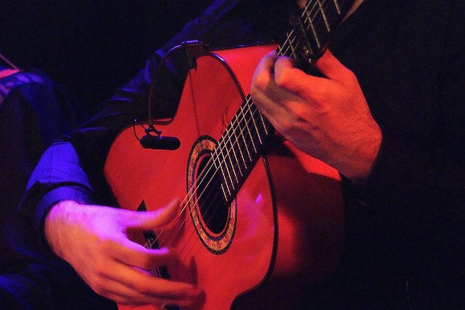 MADRID TABLAO FLAMENCO LAS TABLAS PLAZA ESPAÑA Admission Ticket - The performer experience: intensity, musicianship, and the joy of closeness