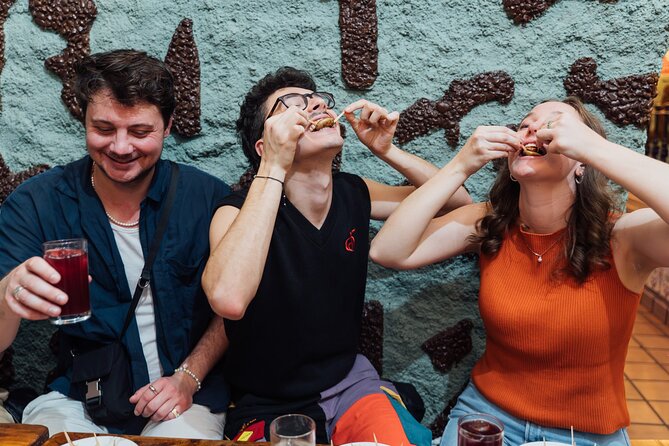 Madrid: Tapas Walking Tour with Food and Drinks Included - Standing up like a local: what comfort to plan for