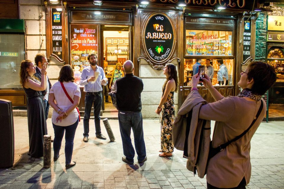 Madrid: Tapas & Wine Tasting Tour with Local Guide - Las Letras: the Literary Quarter tastings that feel like Madrid at night
