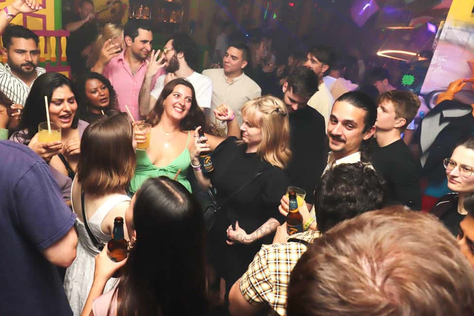 Madrid: Top Pub-Crawl with Drinks and Nightclub Entry - Stop 3: Plaza de Santa Ana With More Shots and Movement