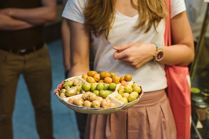 Madrid Ultimate Spanish Cuisine Food Tour - Stop 2: MOEGA Empanadas y Pan Gallego and Everyday Bread Wisdom