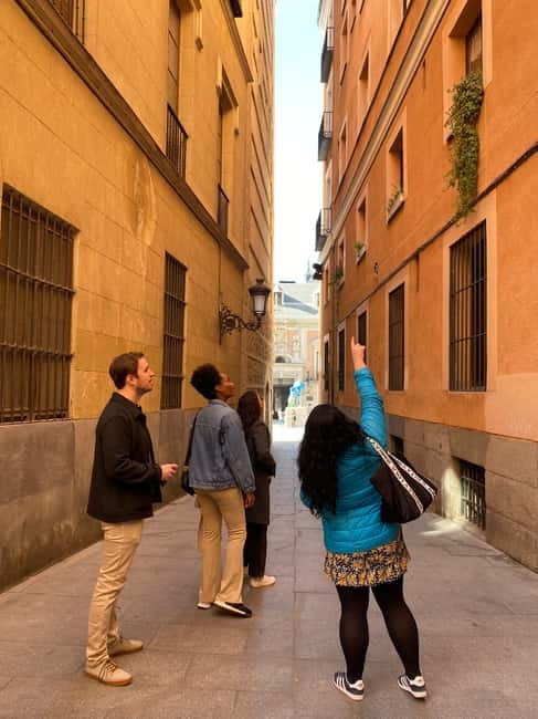 Madrid: Welcome to Madrid Guided Walking Tour - Old-town streets and “hidden” moments you’ll actually remember
