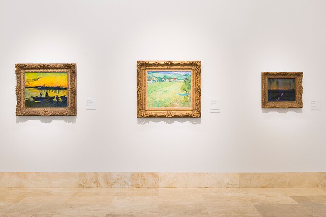 Museo Nacional Thyssen-Bornemisza with Skip the line ticket - Services that keep your day comfortable (cloakroom, Wi‑Fi, cafe)