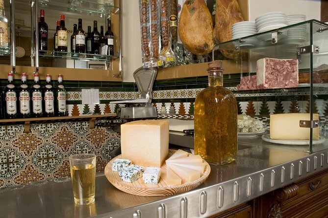 Old Madrid Tapas and Fine Wine Small Group Tour - Reds from the guide’s cellar: what to listen for during the pours
