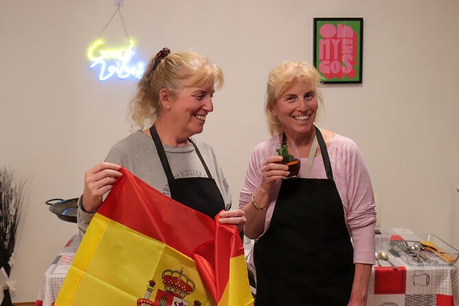 Paella Workshop with Bottomless Sangria in Central Madrid - Meeting point and timing: how to plan your arrival