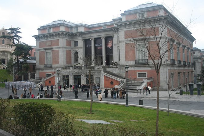 Prado Museum Guided Tour with Skip the Line Ticket in Madrid - Goya’s Family of Carlos IV: seeing the painter in the frame