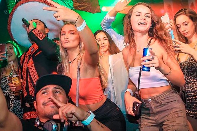 Pub Crawl Madrid by Mad Party Crew - Practical tips to get the most from your night