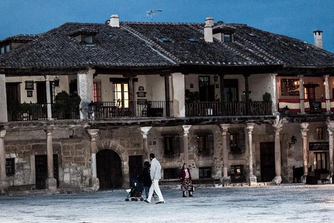 Ribera del Duero Winery Guided Tour and Wine Tasting from Madrid - Transportation and group size: up to 8 people