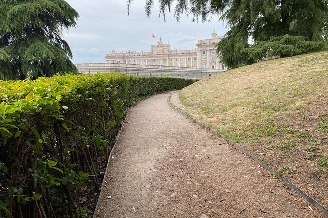 Royal Palace Madrid Small Group Tour with Skip the Line Ticket - How the 1.5-Hour Timing Works (and What It Means for Your Day)