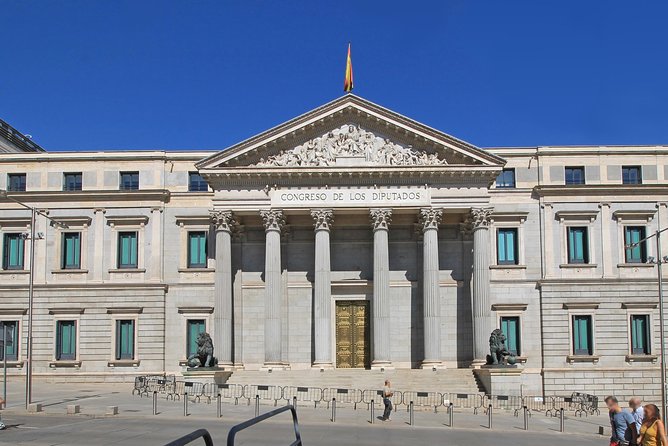 Royal Palace & Prado Museum Skip the Line Guided Tour - Museo del Prado: timed highlights that teach you what to look for
