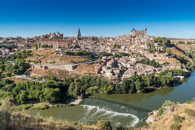 Segovia, Avila & Toledo: Small Group Guided Tour from Madrid - Segovia’s aqueduct, cathedral, and walk through UNESCO old town