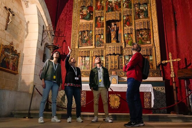 Segovia Tour with Cathedral and Alcazar from Madrid - Alcázar of Segovia: The Castle That Feels Straight From a Film