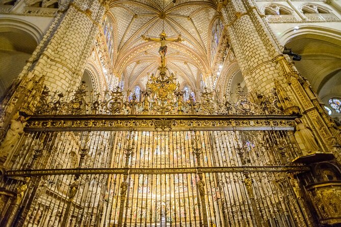 Three Cities in One Day: Segovia, Avila and Toledo from Madrid - Lunch in Ávila: worth it if you want one less decision
