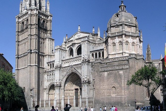 Toledo Full-Day Walking Tour with Guide from Madrid - The walking portion: steep moments, cobblestones, and how to keep up
