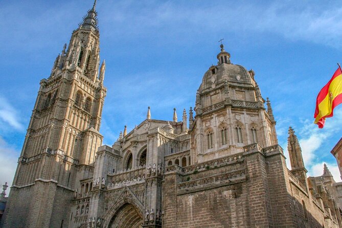Toledo Full Day with Winery Visit, Tapas and Wine Tasting - Lunch and free time: where the day can feel rushed