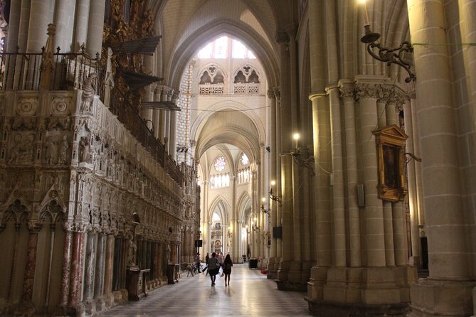 Toledo Half Day Tour with Cathedral, St Tome Church & Synagoge - Iglesia de Santo Tomé: the El Greco stop you’ll remember