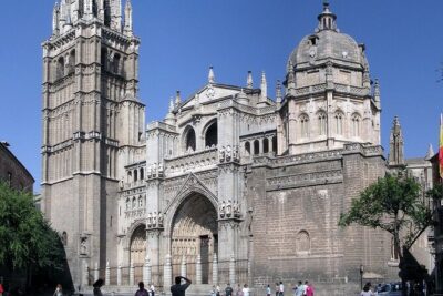 Toledo Half Day Tour with Cathedral, St Tome Church & Synagoge - Starting at Zocodover: get your bearings fast
