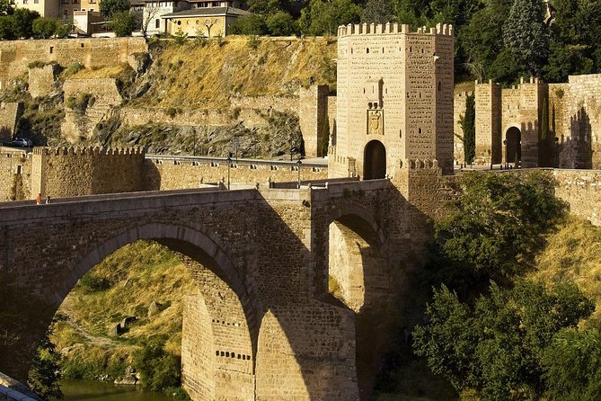 Toledo Half-Day Tour with St Tome Church & Synagoge from Madrid - Using Your Time Well: Free Time and Photo Stops