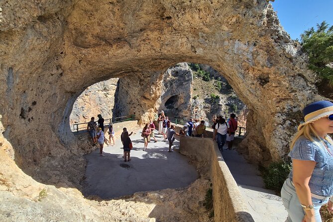 Tour from Madrid to Cuenca and the Enchanted City - Cuenca Arrival Around 2:00 pm: Lunch Break and Old Town Wander Time