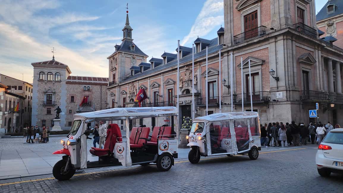 Tour Madrid: Secrets in a Electric Tuk Tuk - Guides and Drivers Who Keep It Moving (Even When Roads Don’t)
