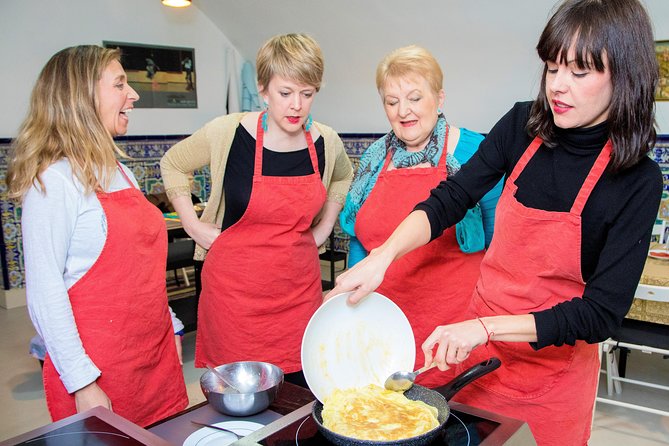 Traditional Paella & Tortilla & Sangria - Where the class fits in Chueca (C/ de Hortaleza at 12:00)
