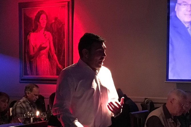 Zarzuela Opera and Dinner at La Castafiore Restaurant in Madrid - The finale: La Traviata and the moment the room changes